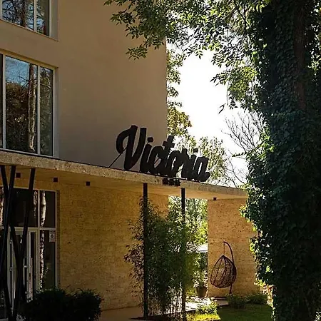 Victoria